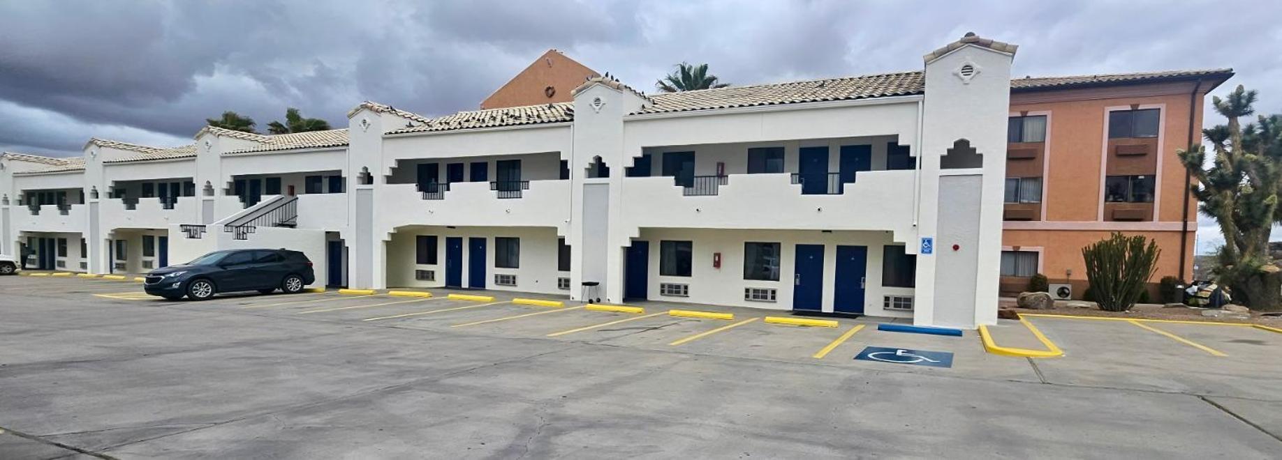 Days Inn By Wyndham Kingman West Luaran gambar