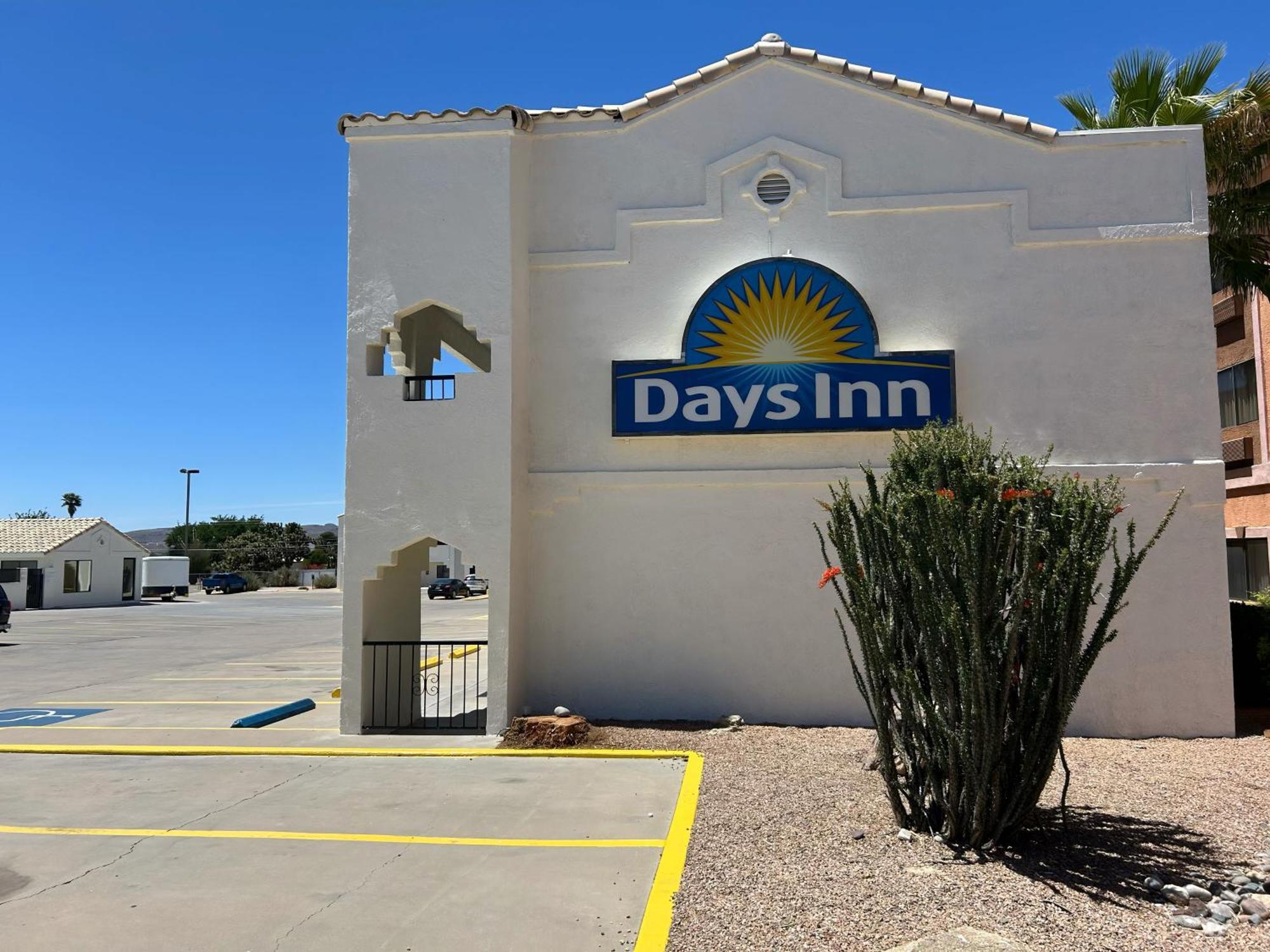 Days Inn By Wyndham Kingman West Luaran gambar